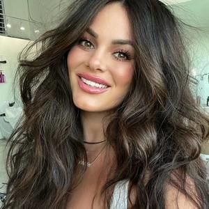 Meet your Posher, Savanna